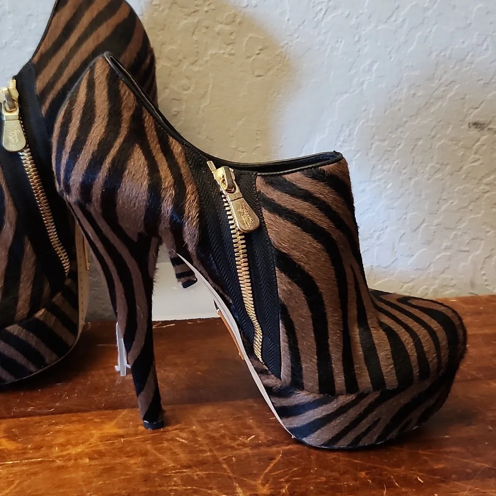 ALEJANDRO INGELMO Platform Zebra Animal Print Pony Hair Heels Bootie 38